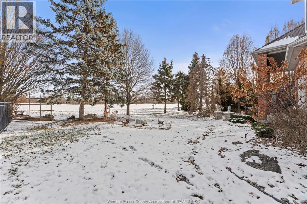 227 Clubview Drive, Amherstburg, ON - Outdoor