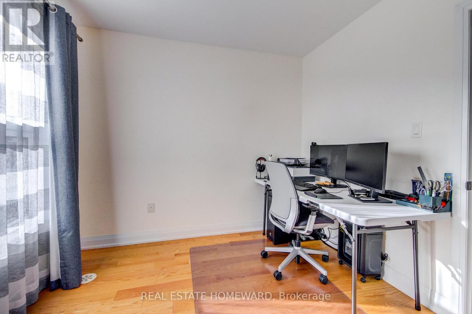 4 Curlew Drive, Toronto, ON