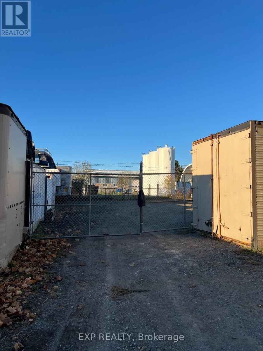 1682 Baseline Road W, Clarington (Courtice), ON