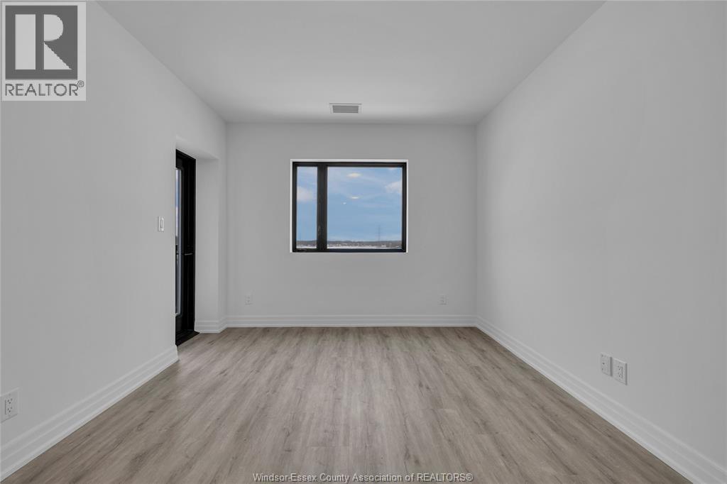 7337 Meo Boulevard Unit# 615, Lasalle, ON - Indoor Photo Showing Other Room