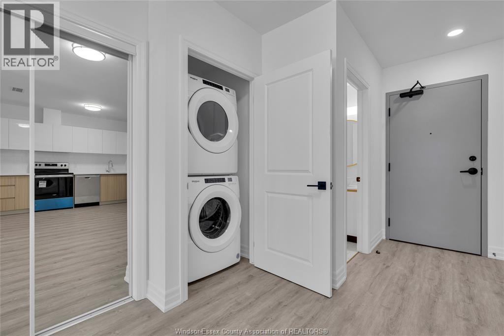 7337 Meo Boulevard Unit# 615, Lasalle, ON - Indoor Photo Showing Laundry Room