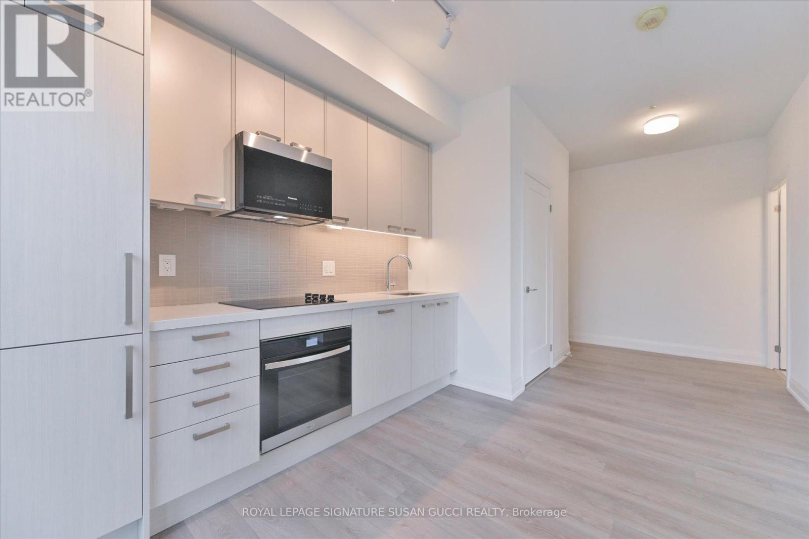 20 Soudan Avenue, Toronto, ON - Indoor Photo Showing Kitchen