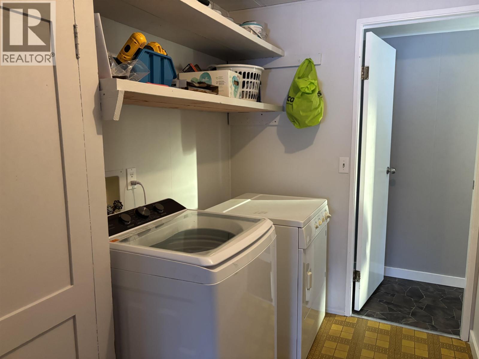 3136 Horsefly Road, 150 Mile House, BC - Indoor Photo Showing Laundry Room