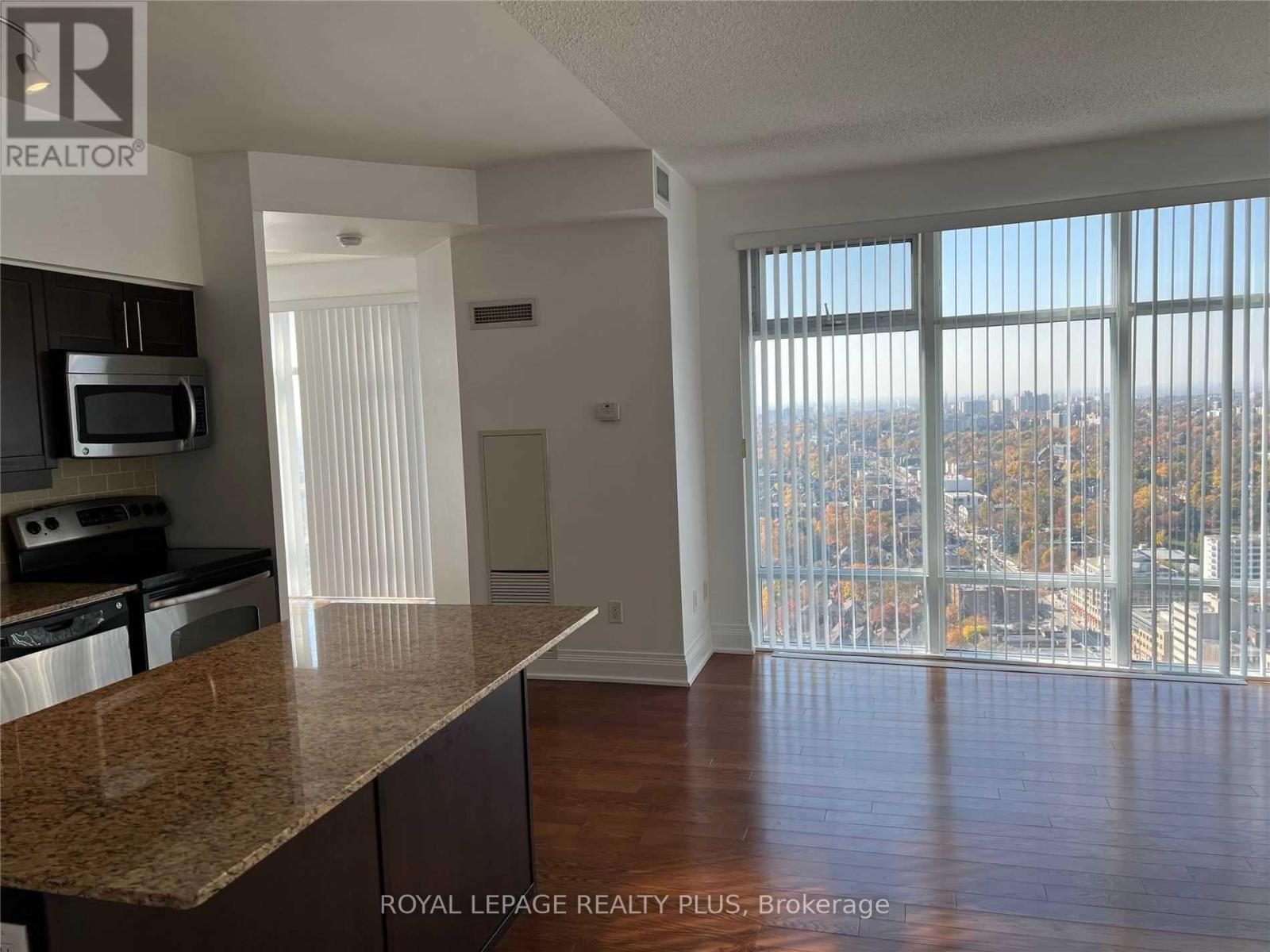 3708 - 2191 Yonge Street, Toronto, ON - Indoor Photo Showing Kitchen