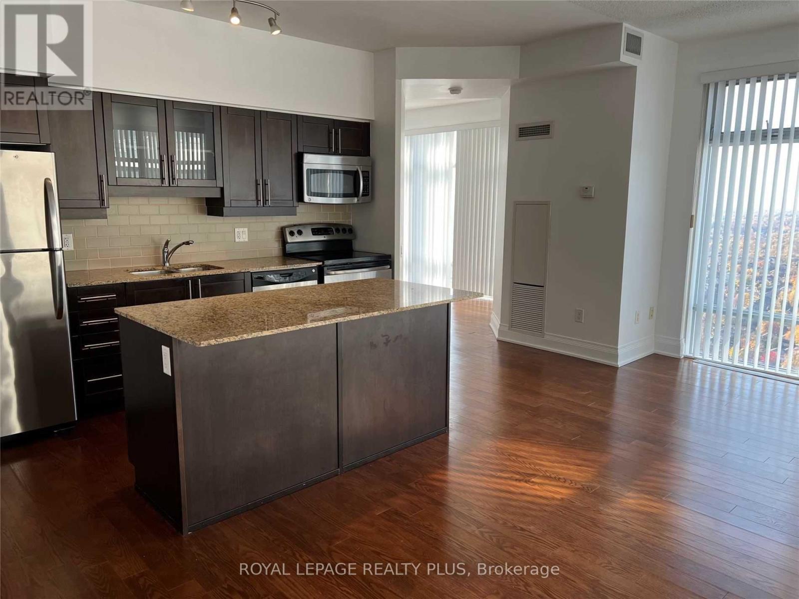 3708 - 2191 Yonge Street, Toronto, ON - Indoor Photo Showing Kitchen With Stainless Steel Kitchen With Double Sink