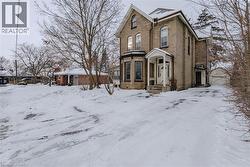 17 HAWARDEN Avenue Brantford, ON N3T 4H2