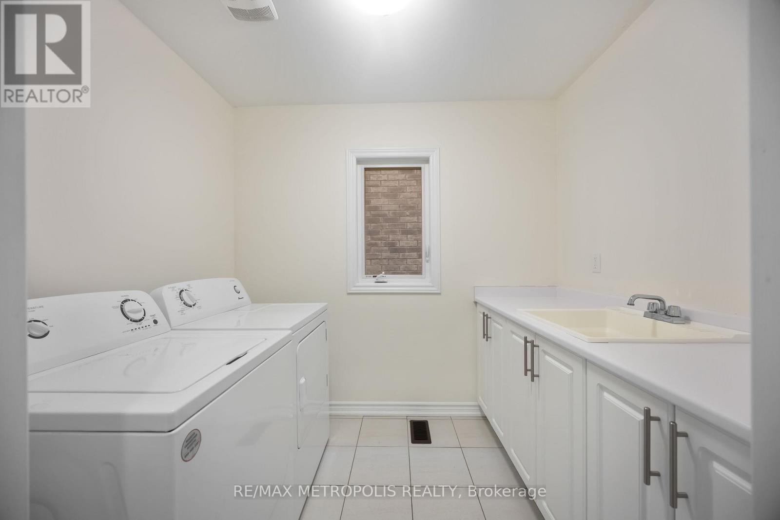 Main - 219 Doug Finney Street, Oshawa, ON