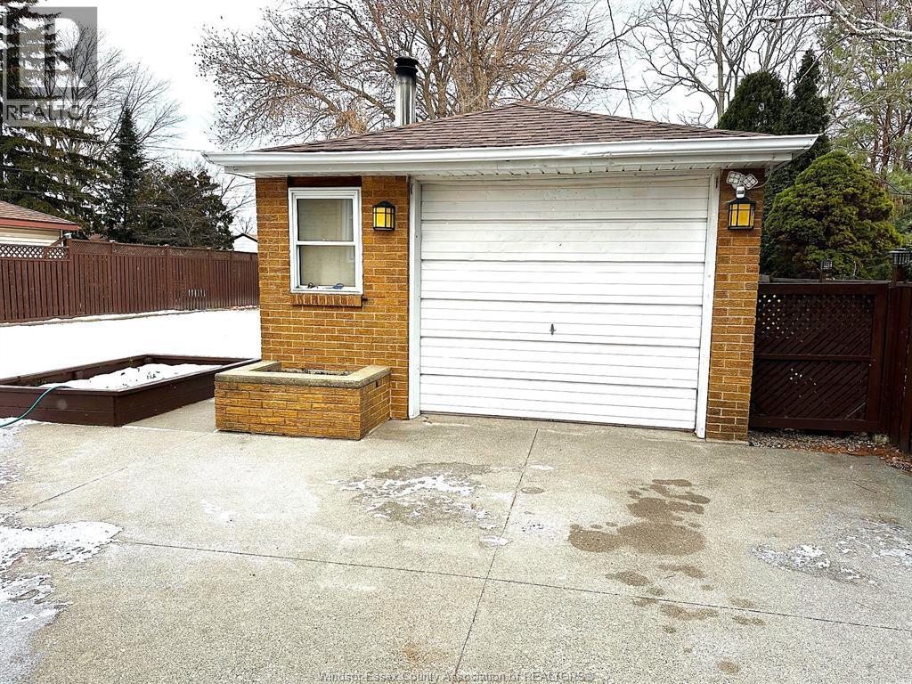 1966 Rossini, Windsor, ON - Outdoor