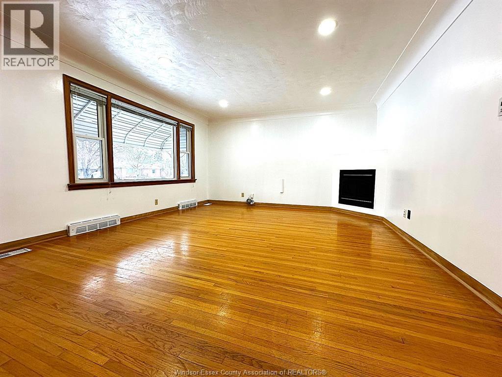 1966 Rossini, Windsor, ON - Indoor Photo Showing Other Room