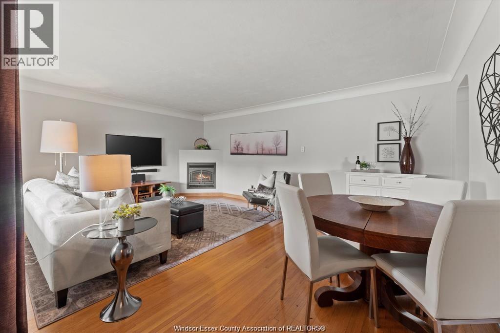 1966 Rossini, Windsor, ON - Indoor With Fireplace