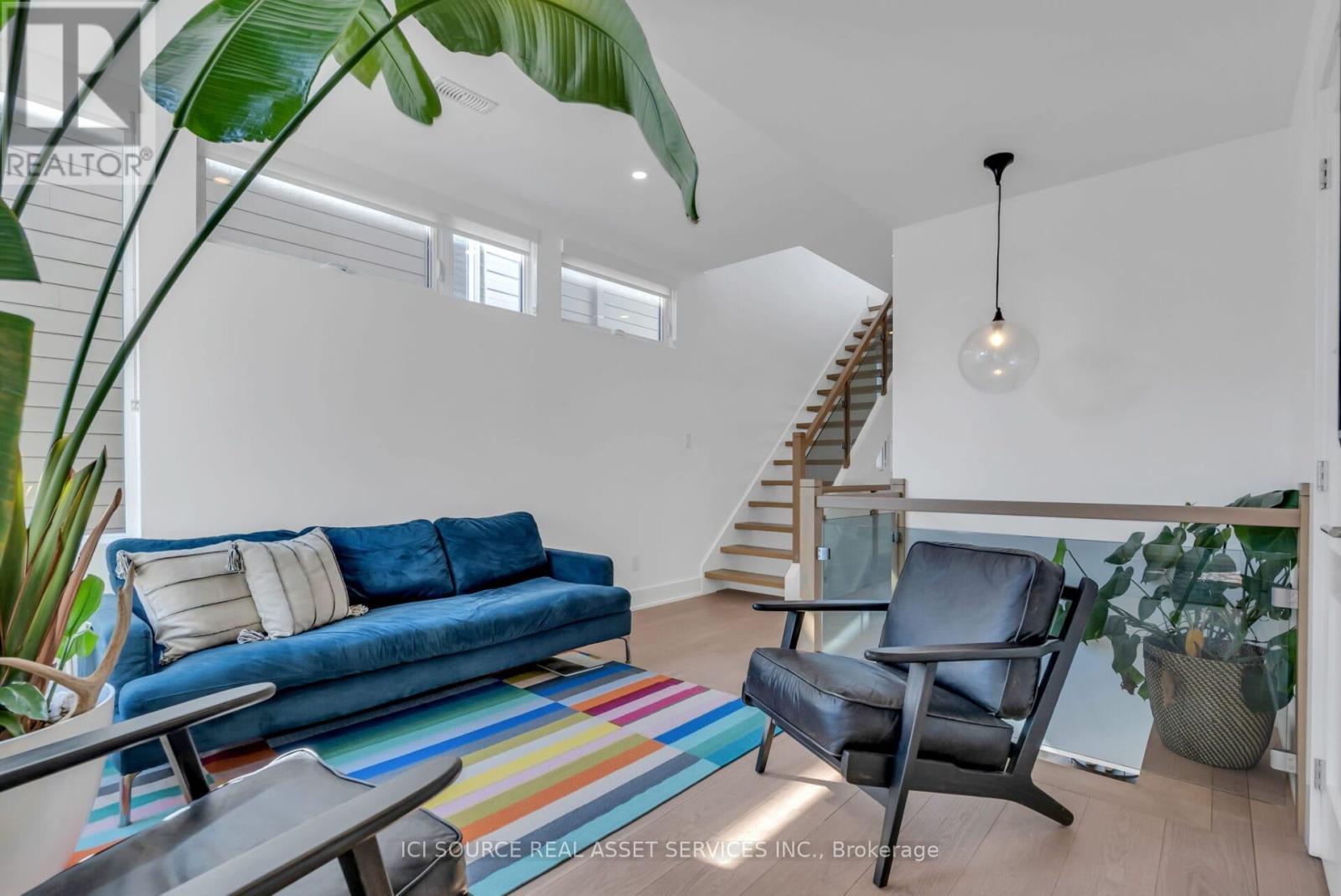 103 Armstrong Street, Ottawa, ON - Indoor