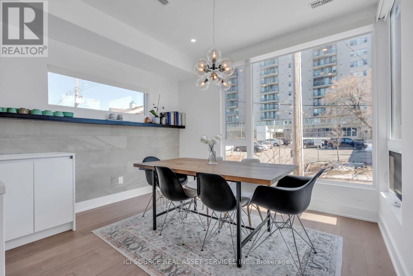 103 Armstrong Street, Ottawa, ON - Indoor Photo Showing Dining Room