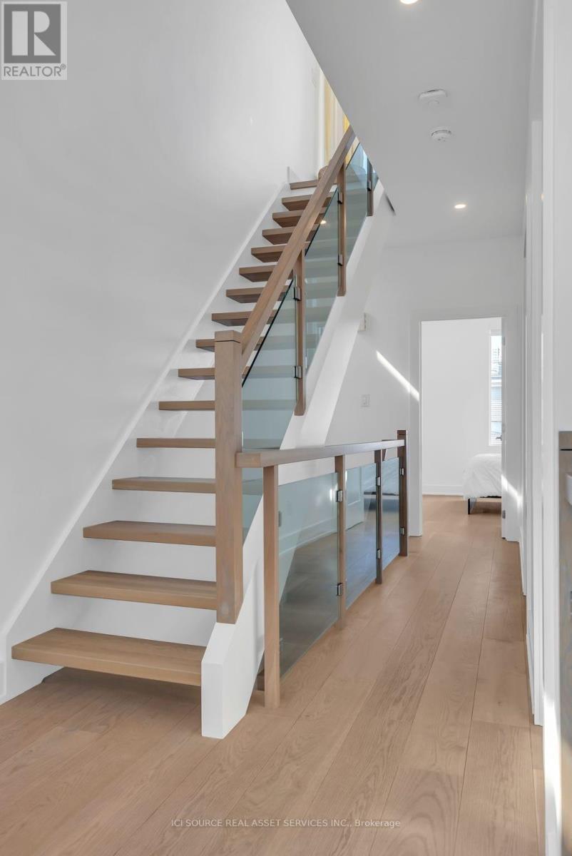 103 Armstrong Street, Ottawa, ON - Indoor Photo Showing Other Room