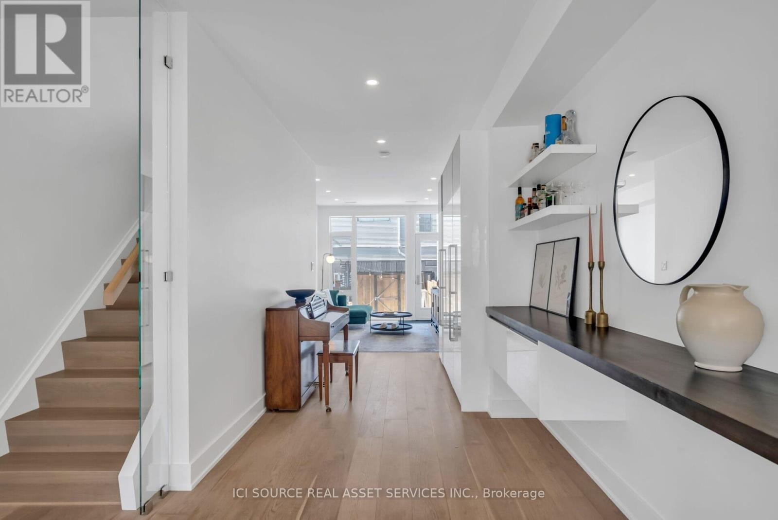 103 Armstrong Street, Ottawa, ON - Indoor Photo Showing Other Room