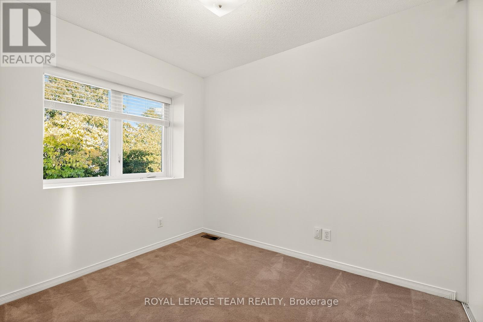 1431 Lynx Crescent, Ottawa, ON - Indoor Photo Showing Other Room