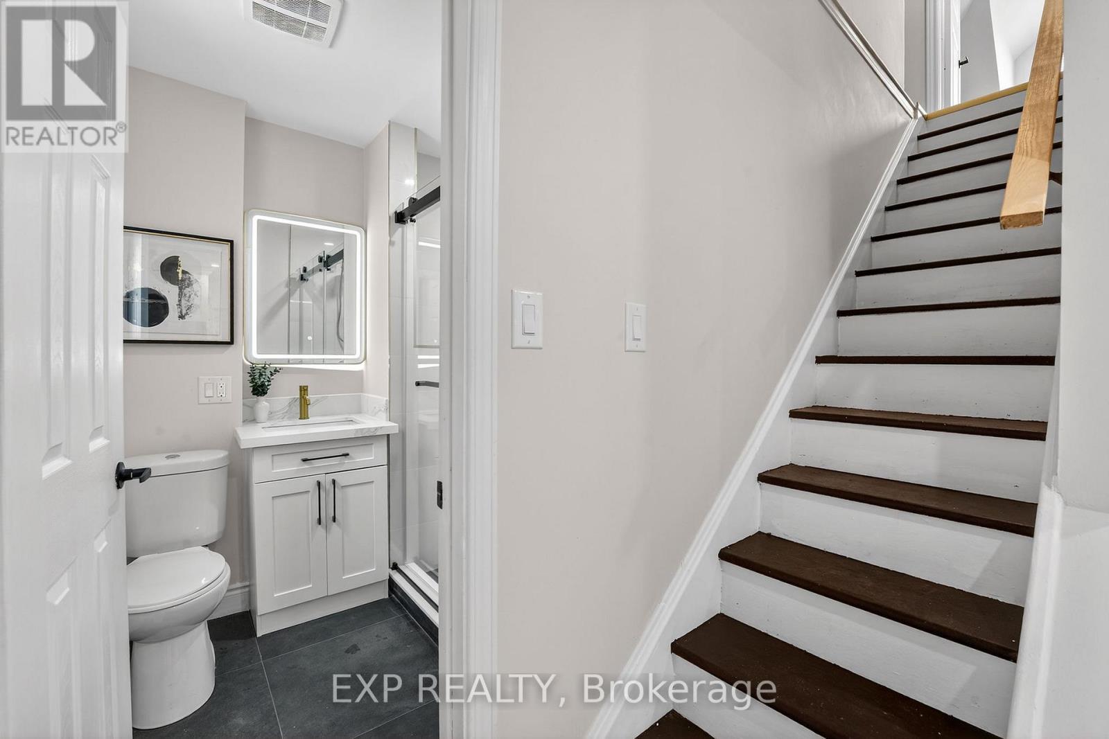 201 Grosvenor Avenue N, Hamilton, ON