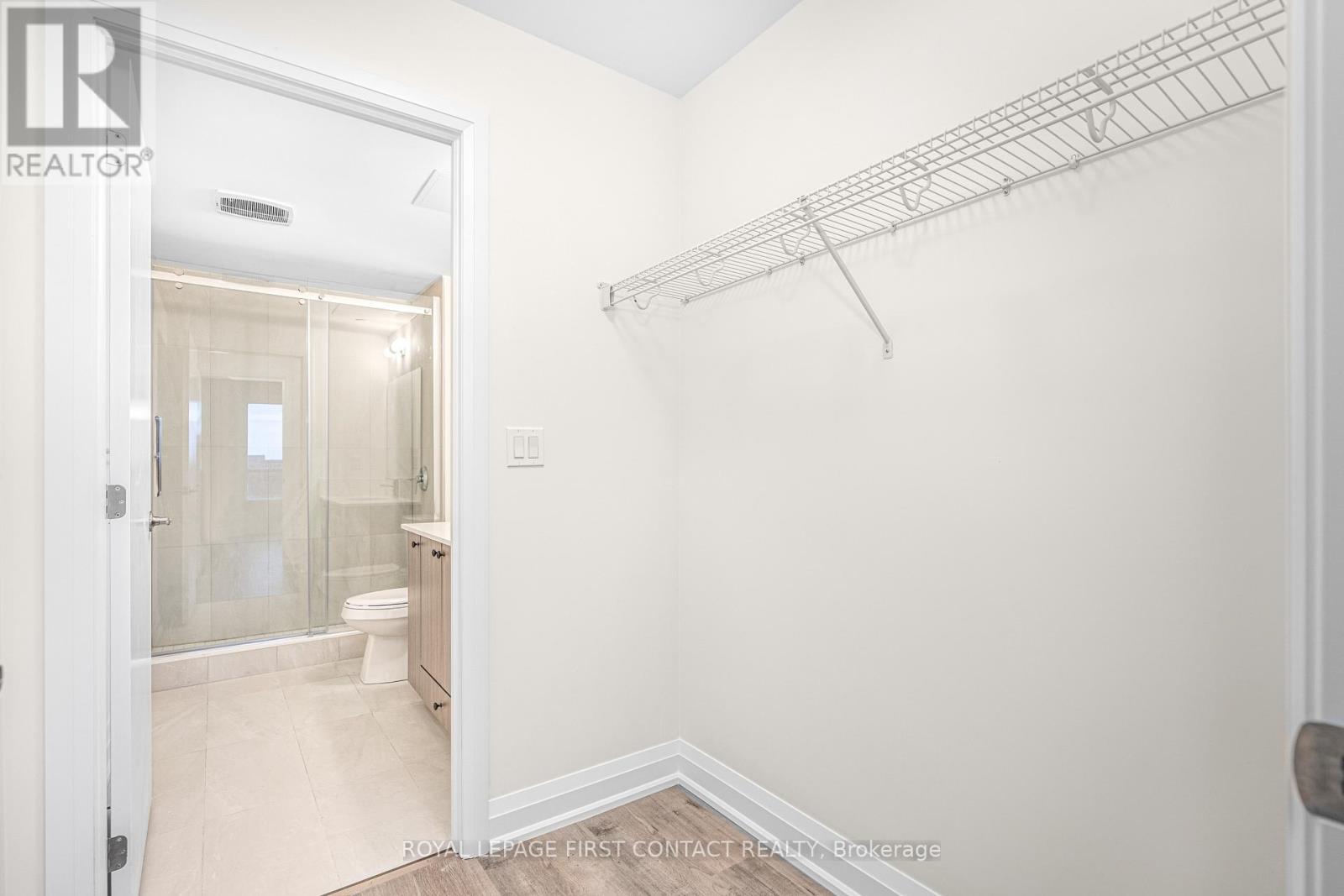 1106 - 58 Lakeside Terrace, Barrie, ON - Indoor