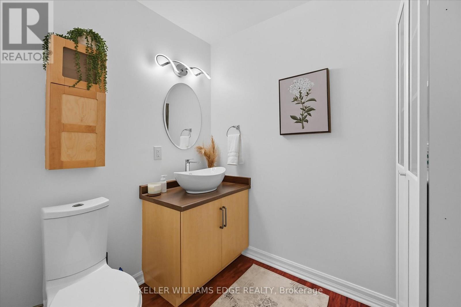 1348 Augustine Drive, Burlington, ON - Indoor Photo Showing Bathroom