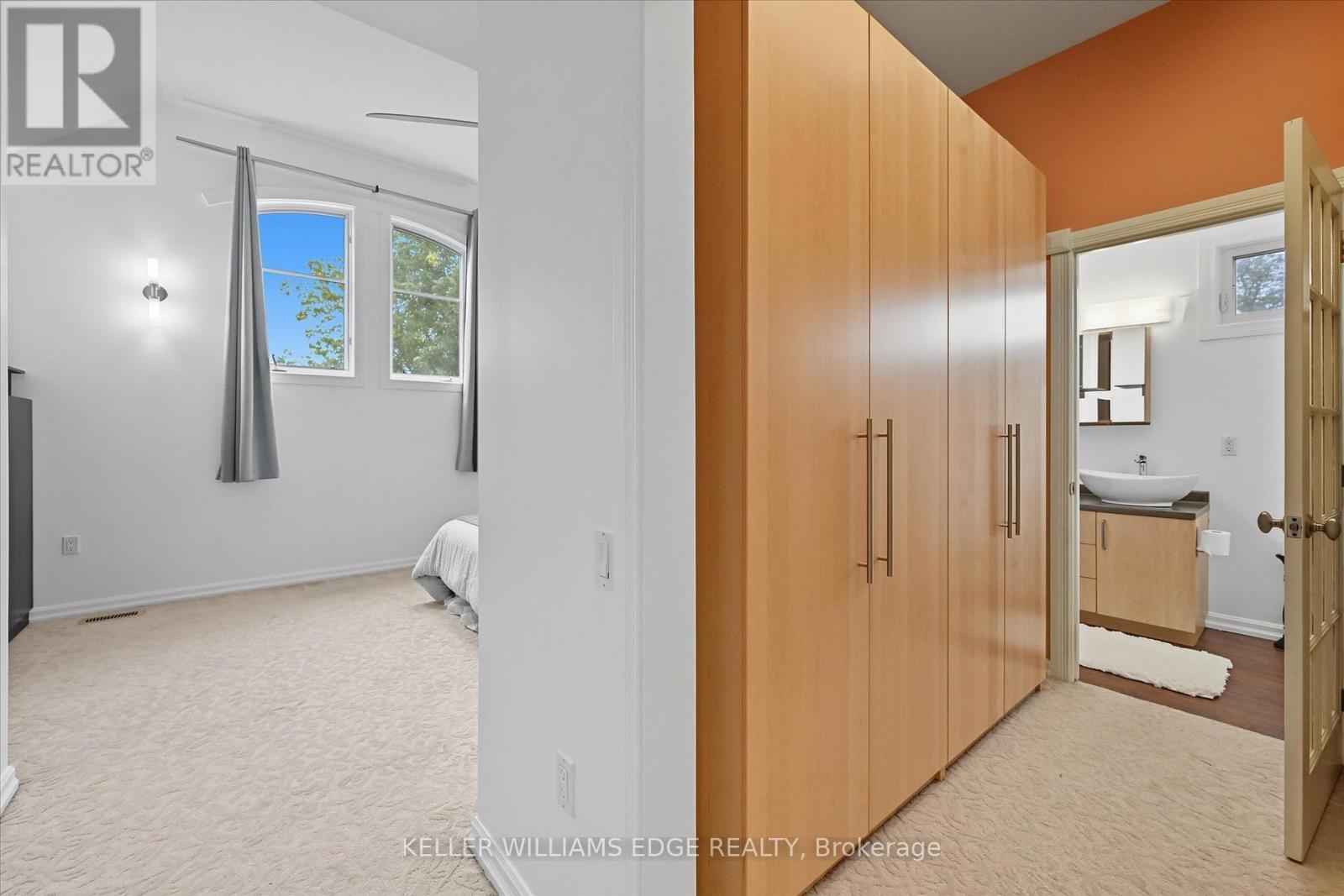 1348 Augustine Drive, Burlington, ON - Indoor Photo Showing Other Room