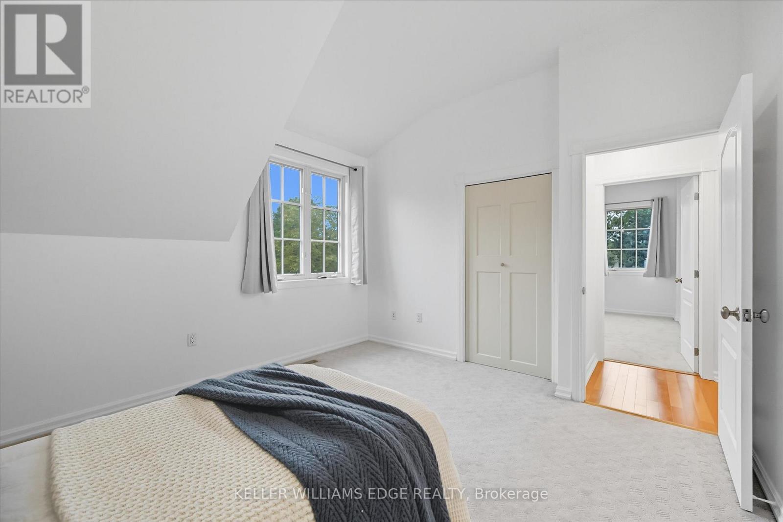 1348 Augustine Drive, Burlington, ON - Indoor Photo Showing Other Room
