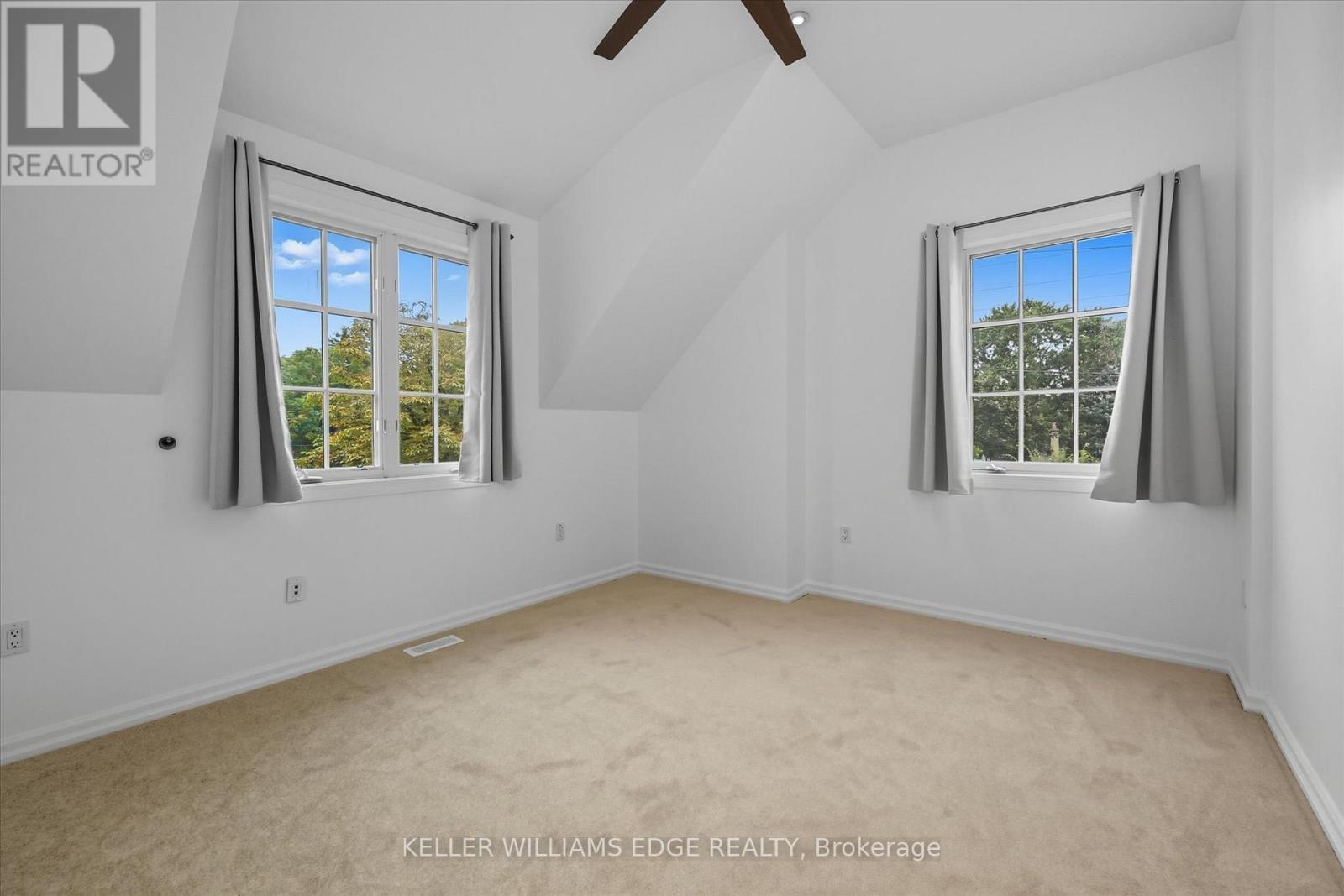 1348 Augustine Drive, Burlington, ON - Indoor Photo Showing Other Room