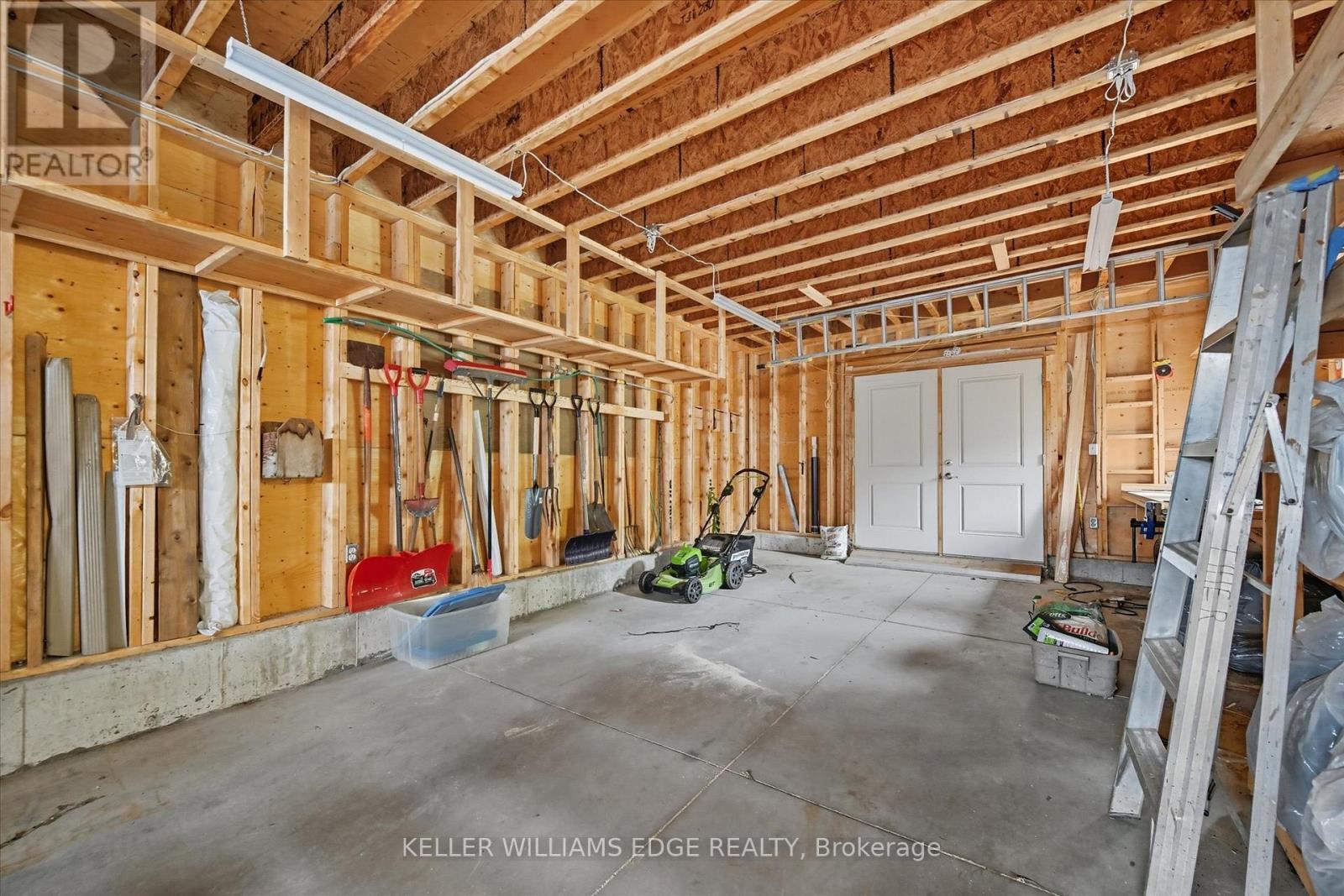 1348 Augustine Drive, Burlington, ON - Indoor Photo Showing Basement