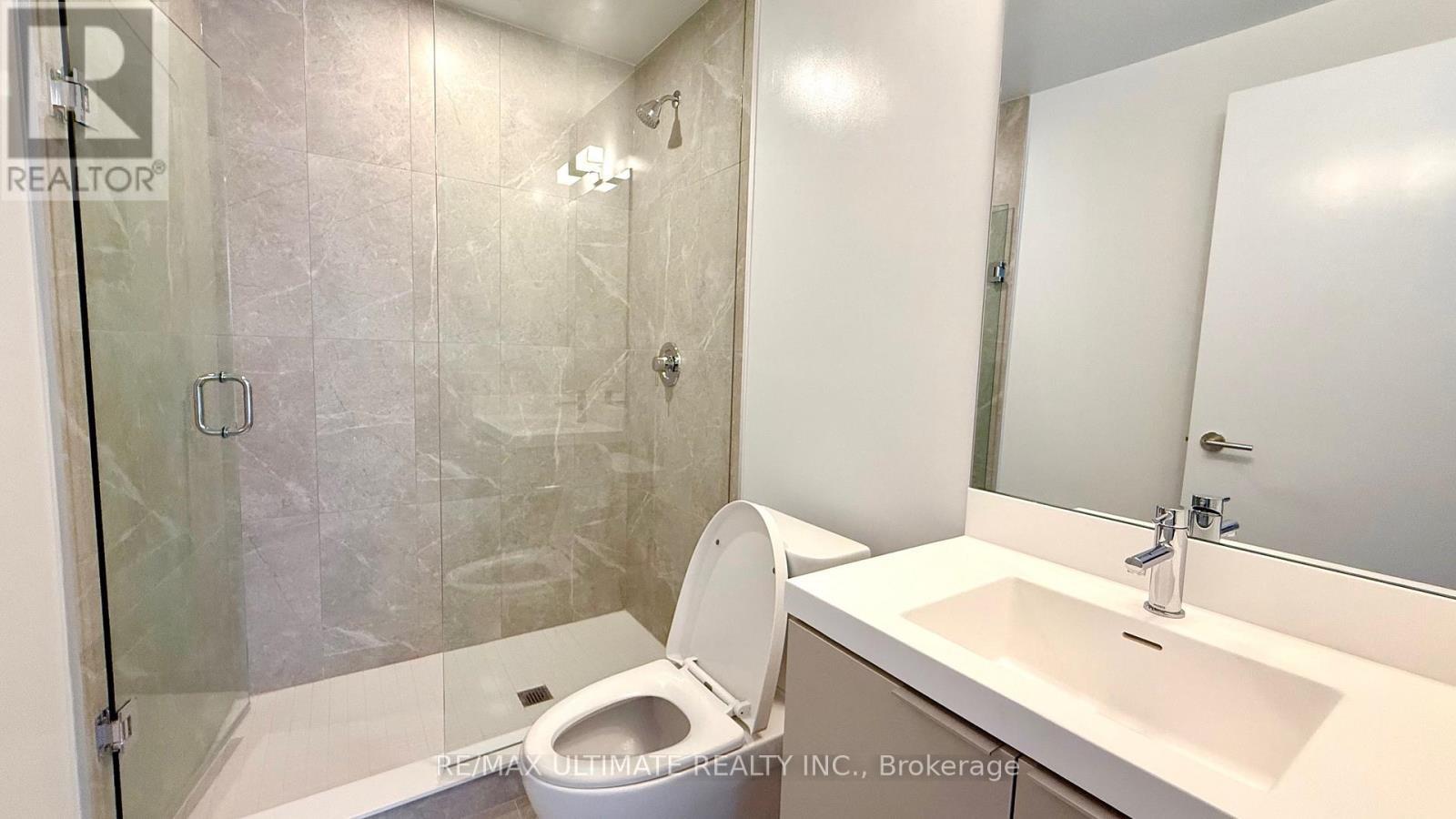 822 - 5858 Yonge Street, Toronto, ON - Indoor Photo Showing Bathroom