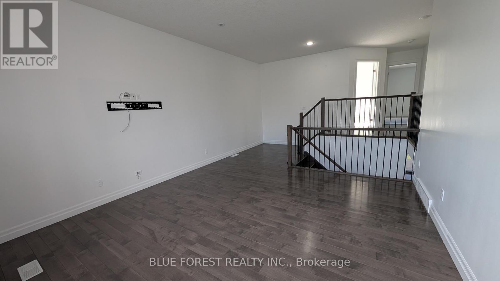 3319 Regiment Road, London South (South V), ON