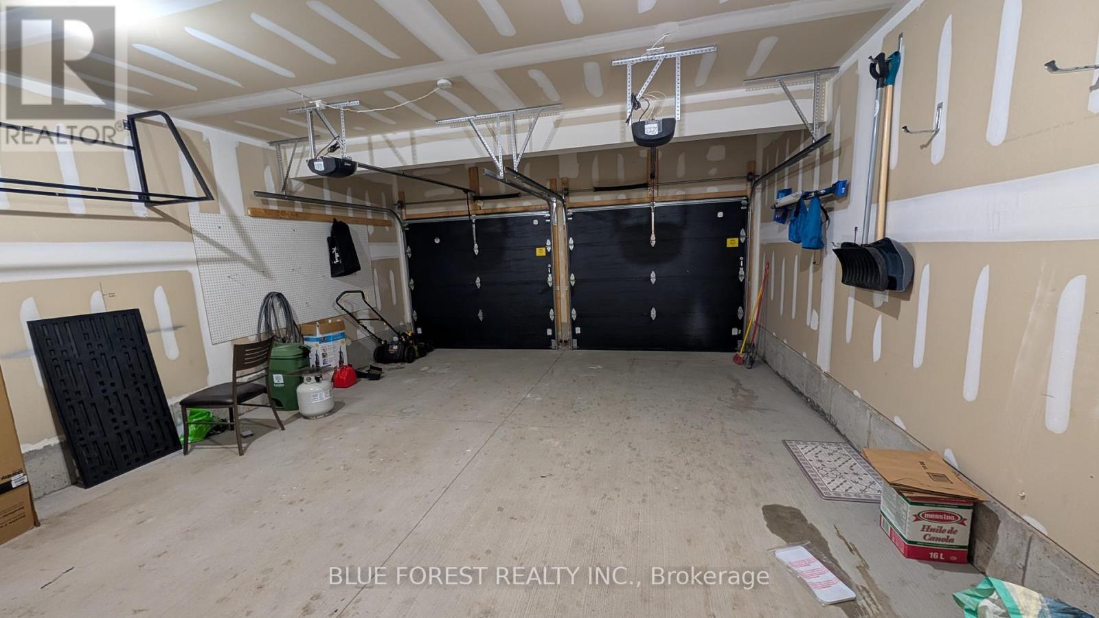 3319 Regiment Road, London South (South V), ON