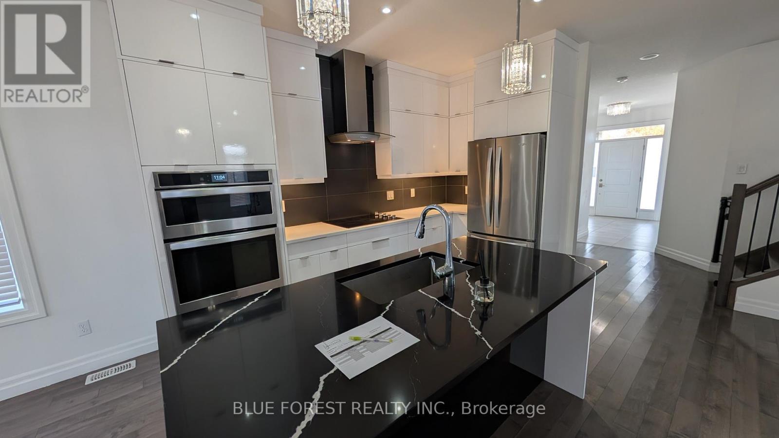 3319 Regiment Road, London South (South V), ON