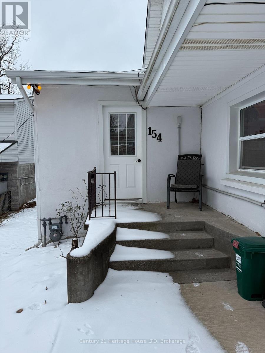 Studio - 154 Ridge Road N, Fort Erie (Ridgeway), ON