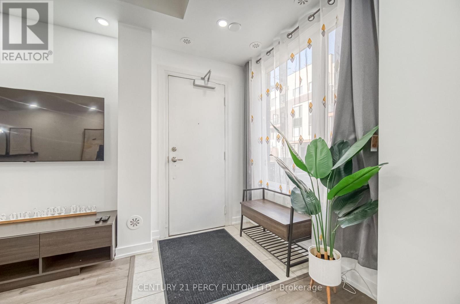 504 - 1555 Kingston Road, Pickering, ON - Indoor Photo Showing Other Room