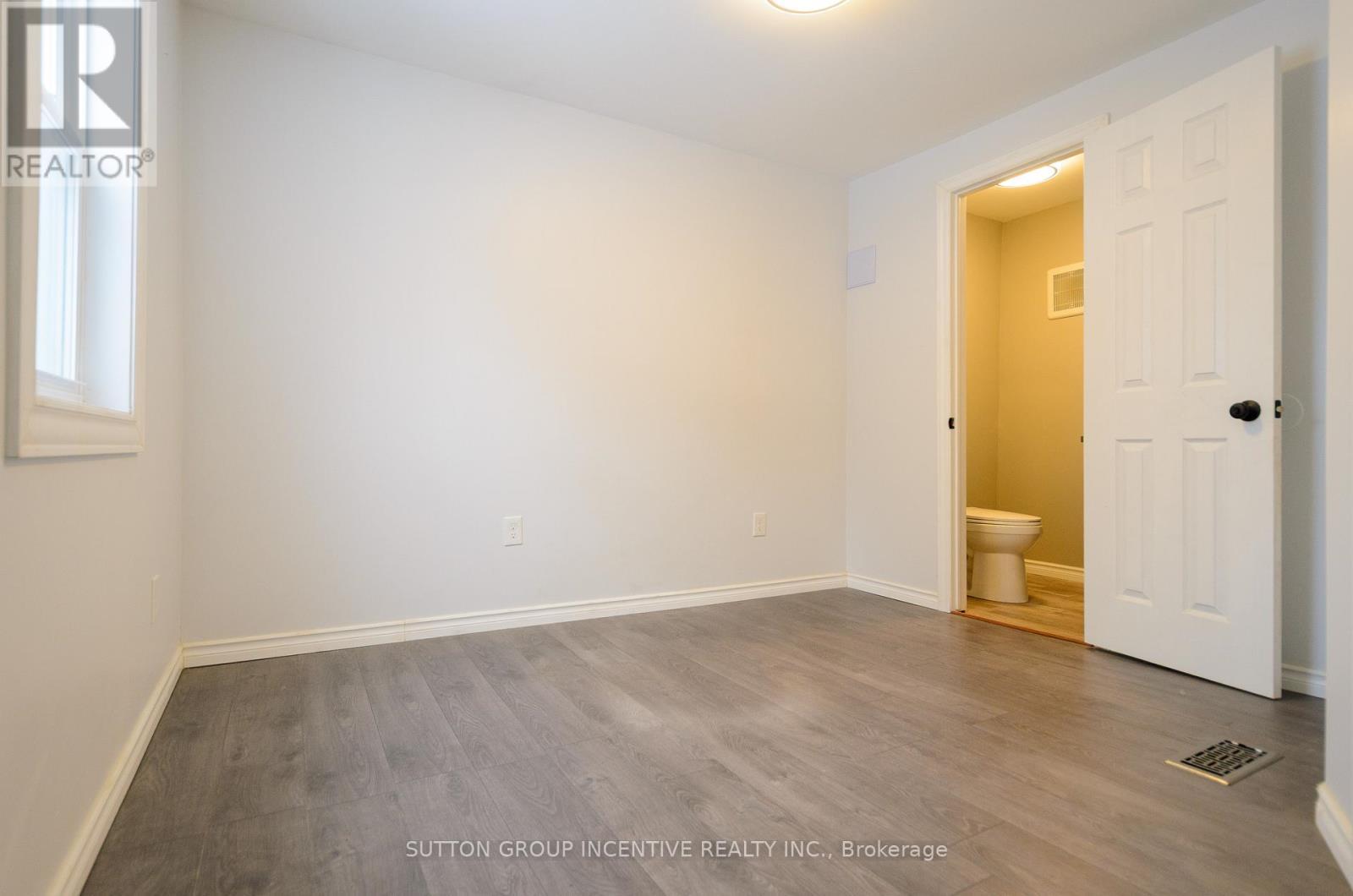 46 Ellen Street, Barrie, ON - Indoor Photo Showing Other Room