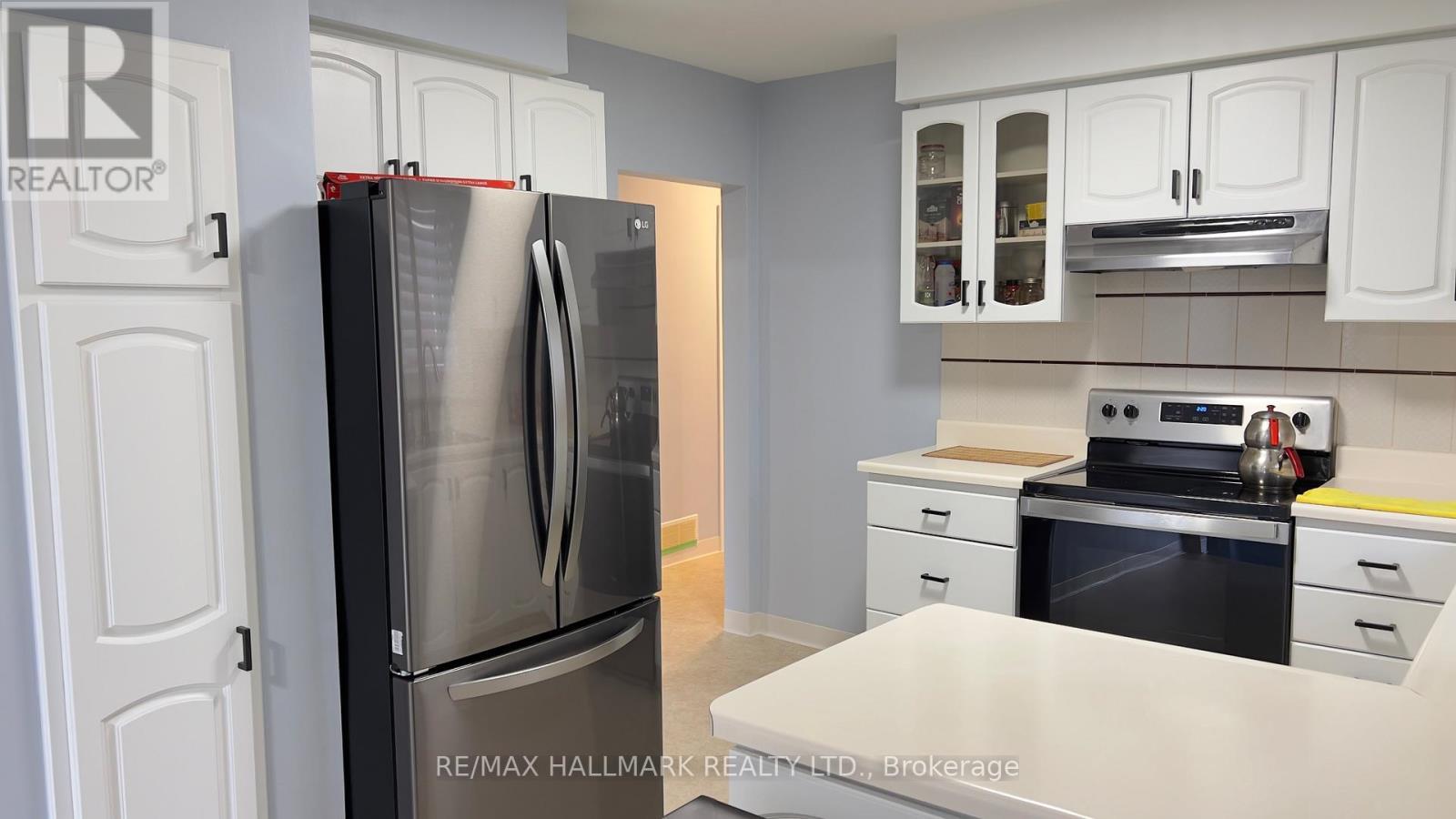 #Main - 148 Derrydown Road S, Toronto, ON - Indoor Photo Showing Kitchen