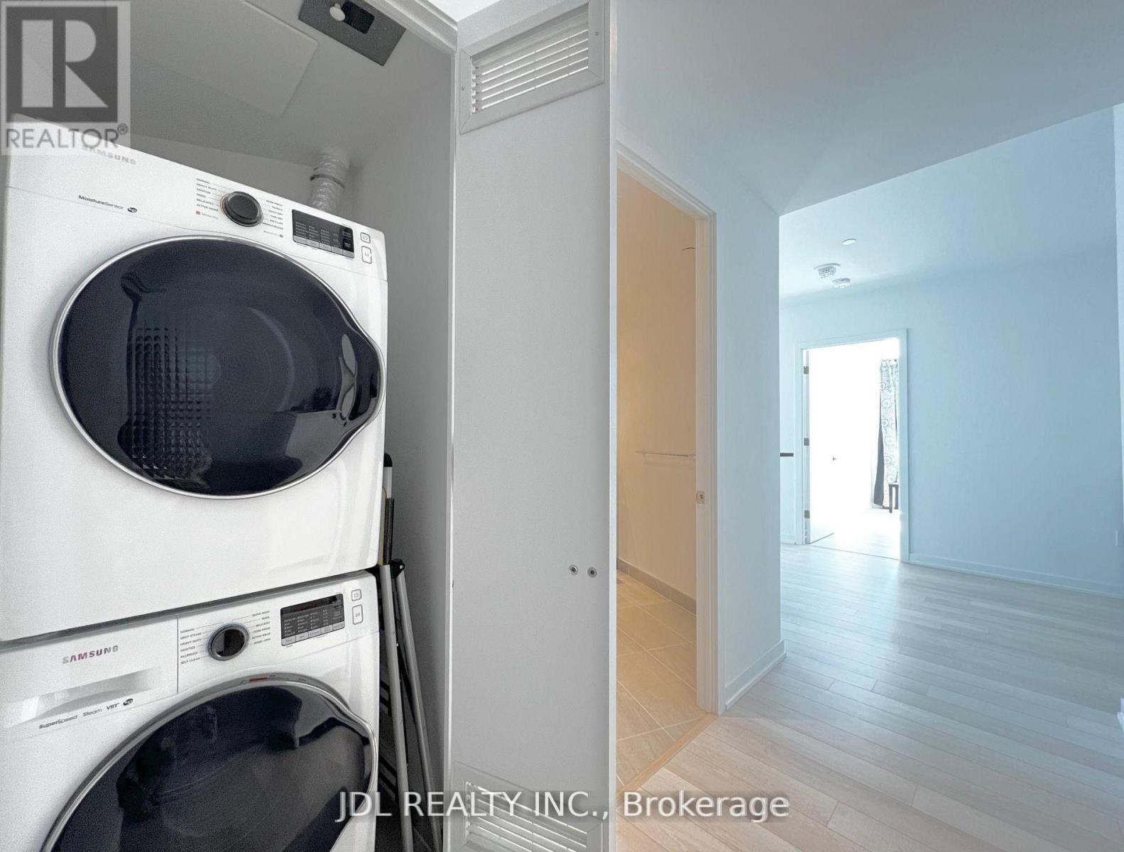 1507 - 50 Power Street, Toronto, ON - Indoor Photo Showing Laundry Room