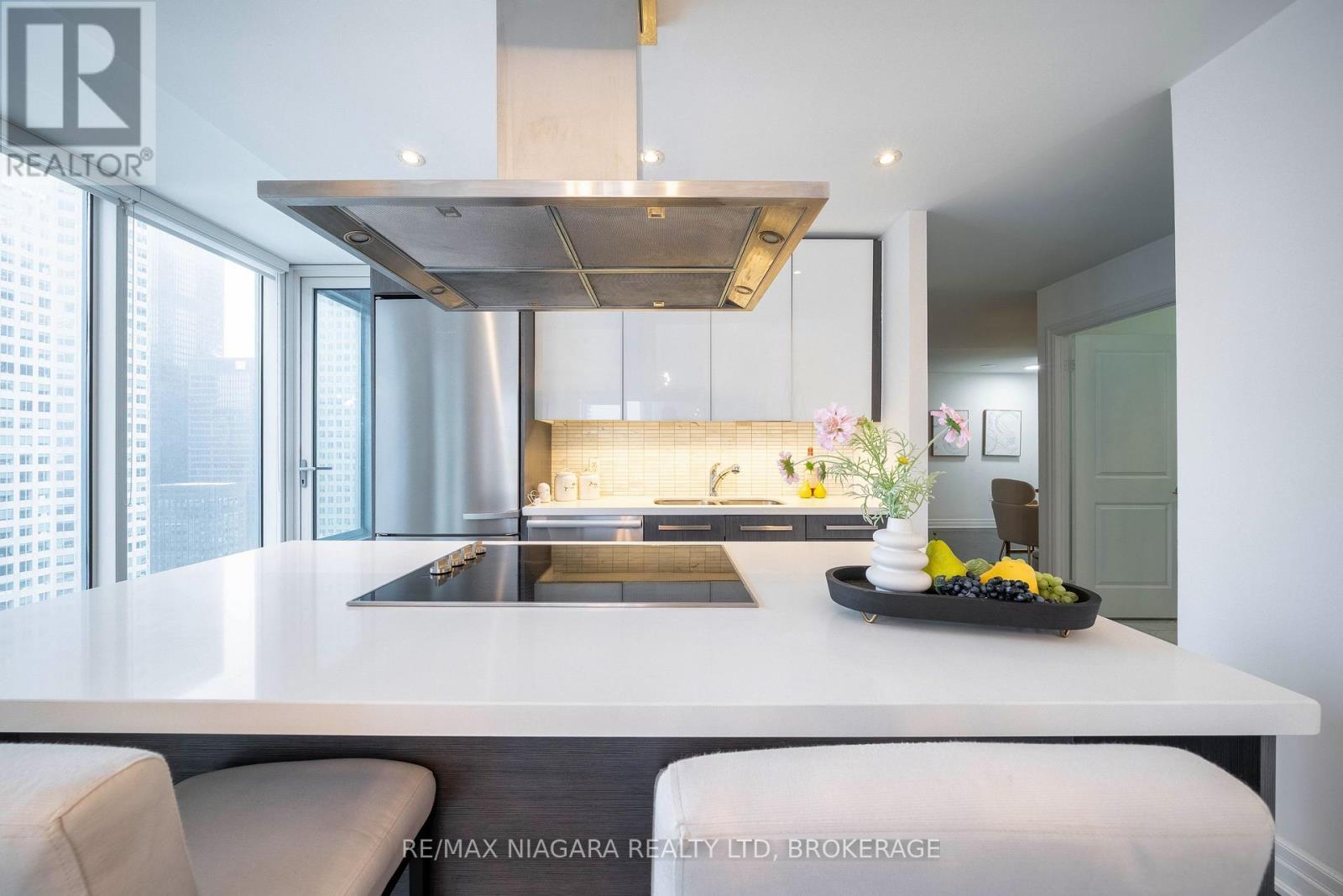 2802 - 8 The Esplanade Street, Toronto (Waterfront Communities), ON