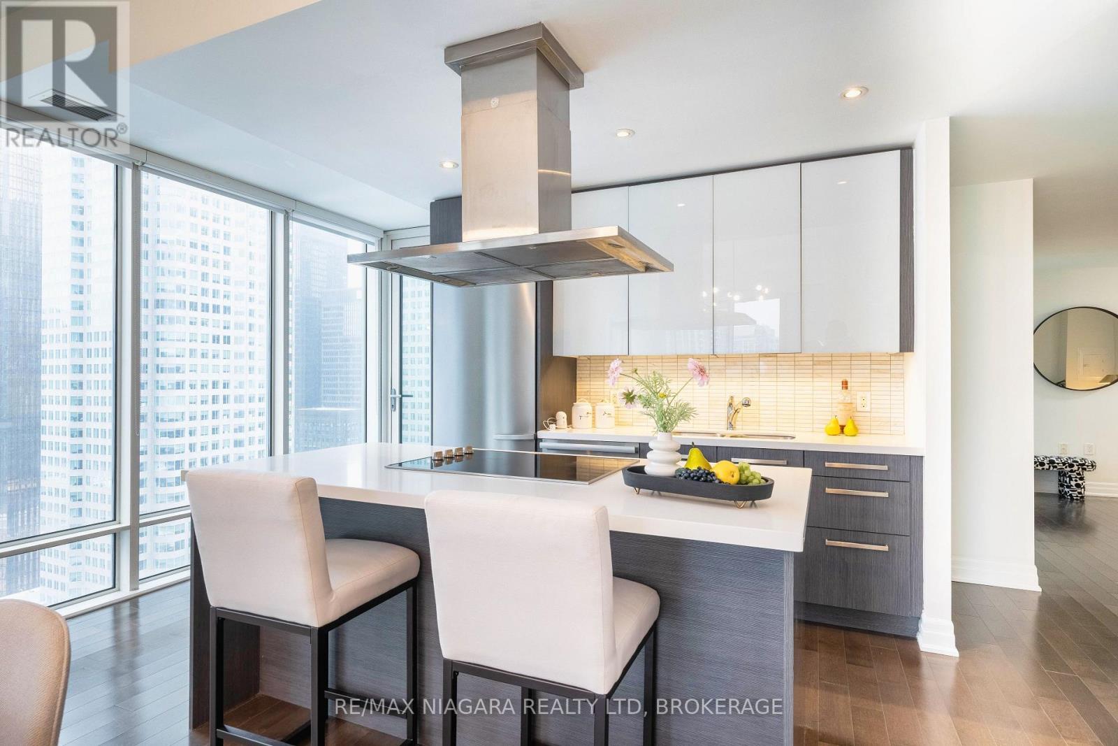 2802 - 8 The Esplanade Street, Toronto (Waterfront Communities), ON