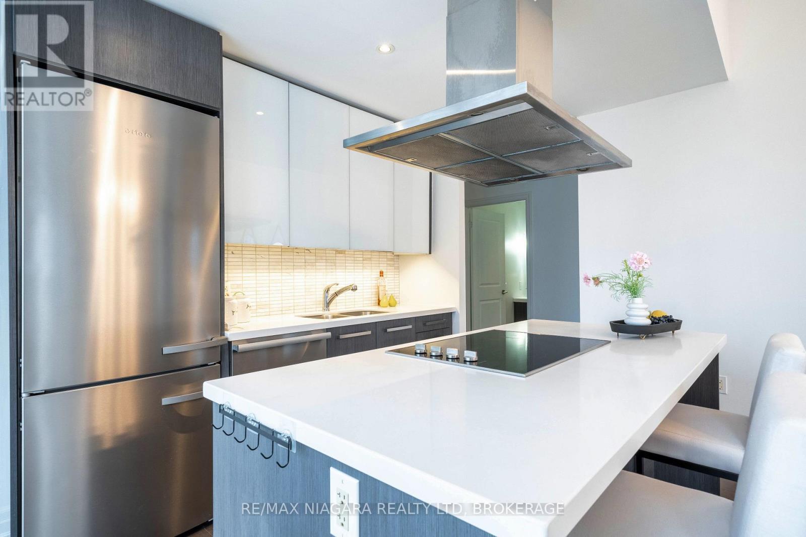 2802 - 8 The Esplanade Street, Toronto (Waterfront Communities), ON