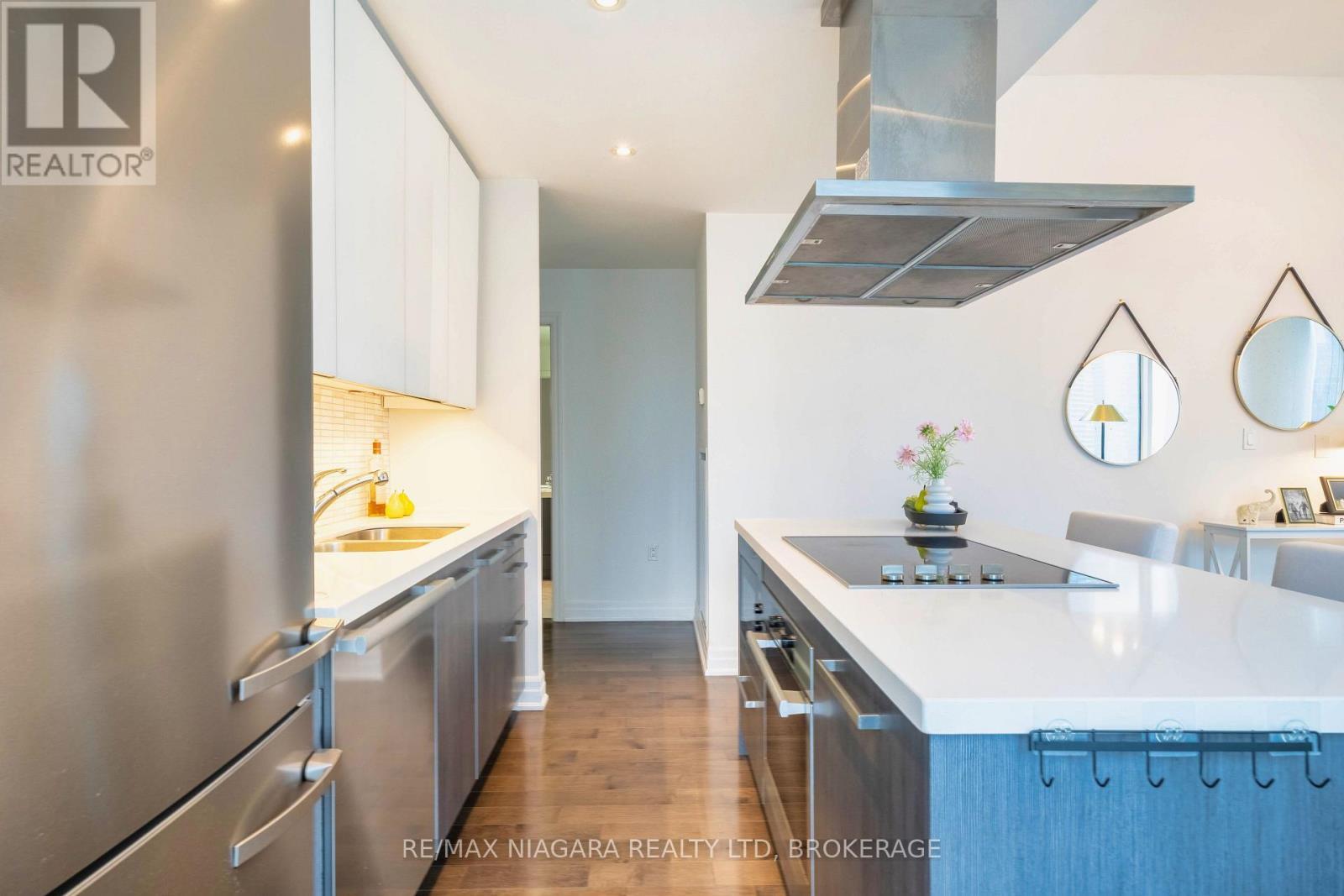 2802 - 8 The Esplanade Street, Toronto (Waterfront Communities), ON