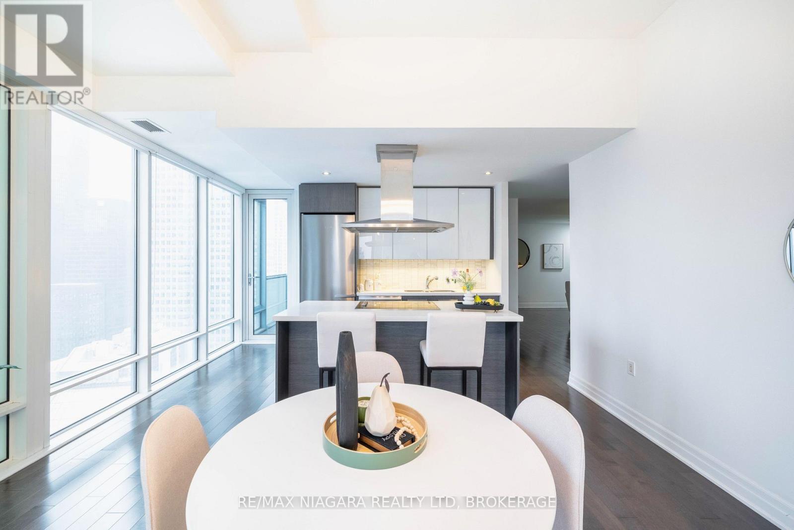 2802 - 8 The Esplanade Street, Toronto (Waterfront Communities), ON