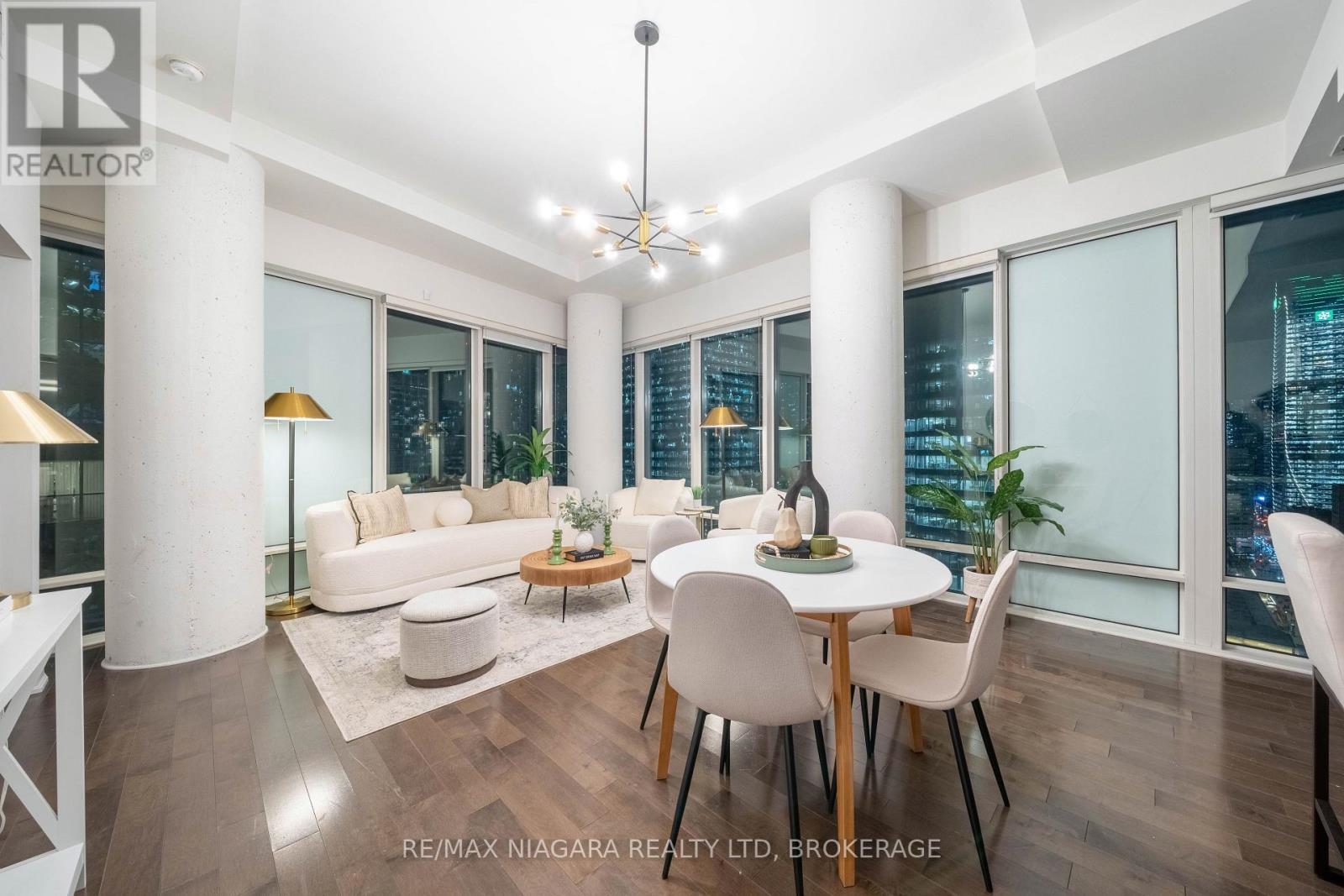 2802 - 8 The Esplanade Street, Toronto (Waterfront Communities), ON