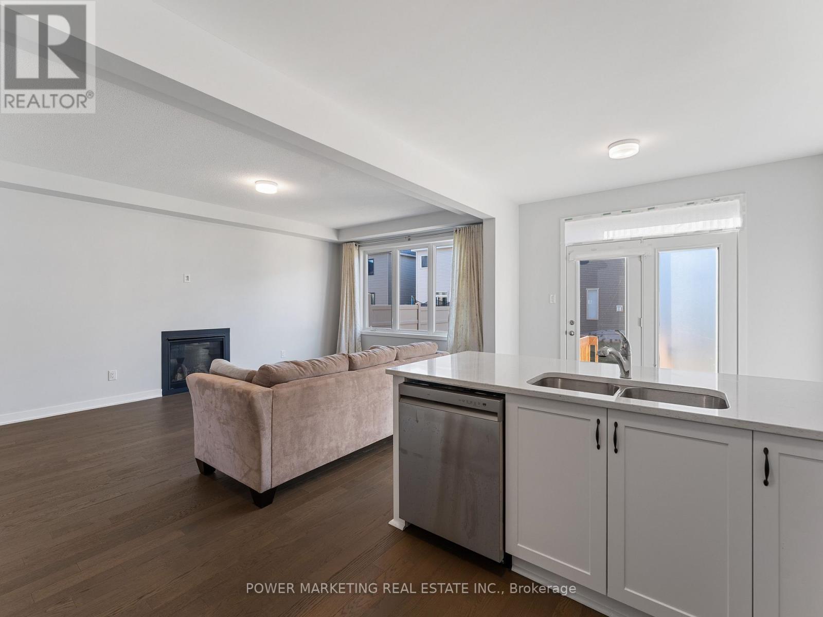 1017 Curraglass Walk, Ottawa, ON