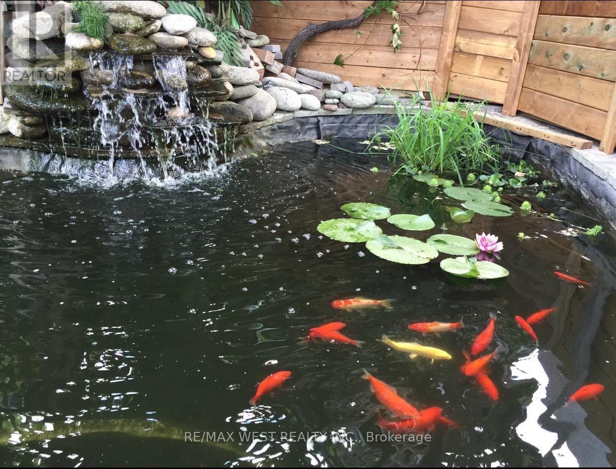 2Nd Fl - 247 Lansdowne Avenue, Toronto, ON - Outdoor With Body Of Water