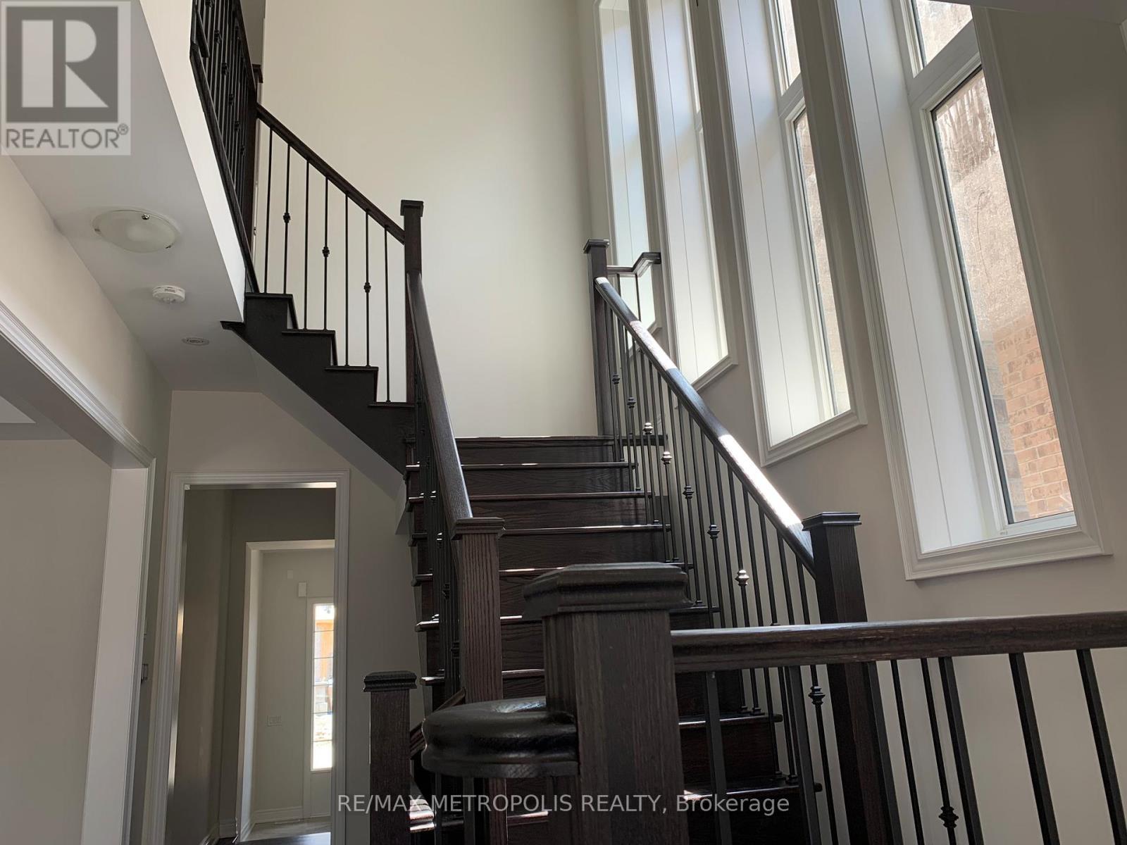 38 Hayeraft Street, Whitby, ON - Indoor Photo Showing Other Room