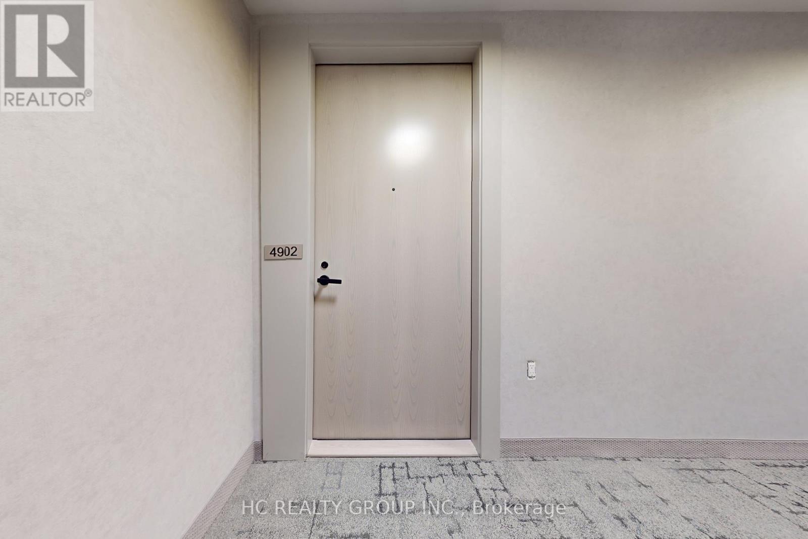 4902 - 8 Interchange Way, Vaughan, ON - Indoor Photo Showing Other Room