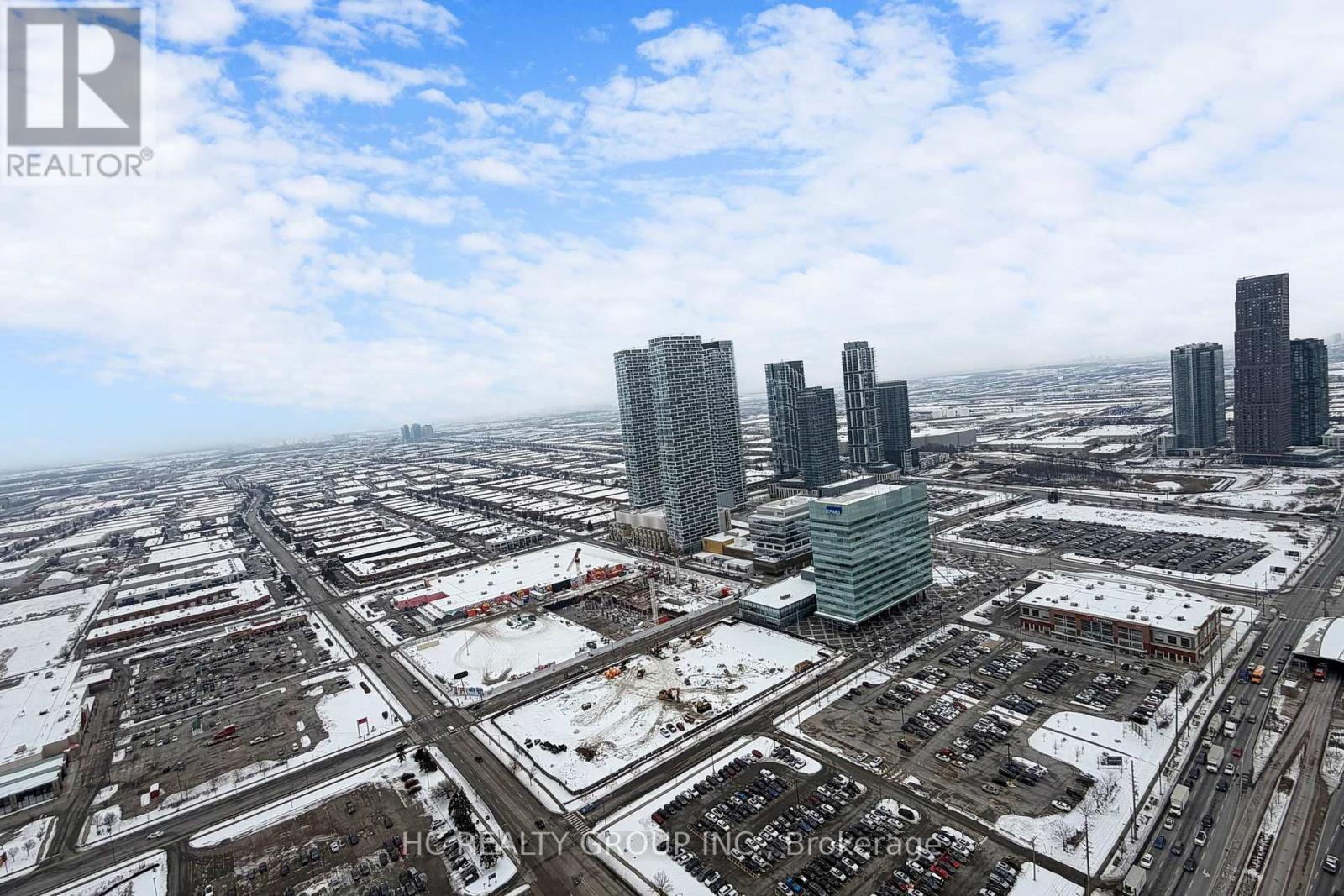 4902 - 8 Interchange Way, Vaughan, ON - Outdoor With View