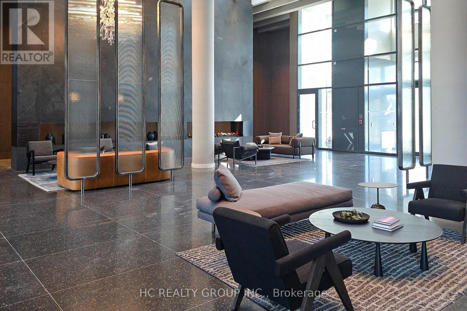 4902 - 8 Interchange Way, Vaughan, ON - Indoor