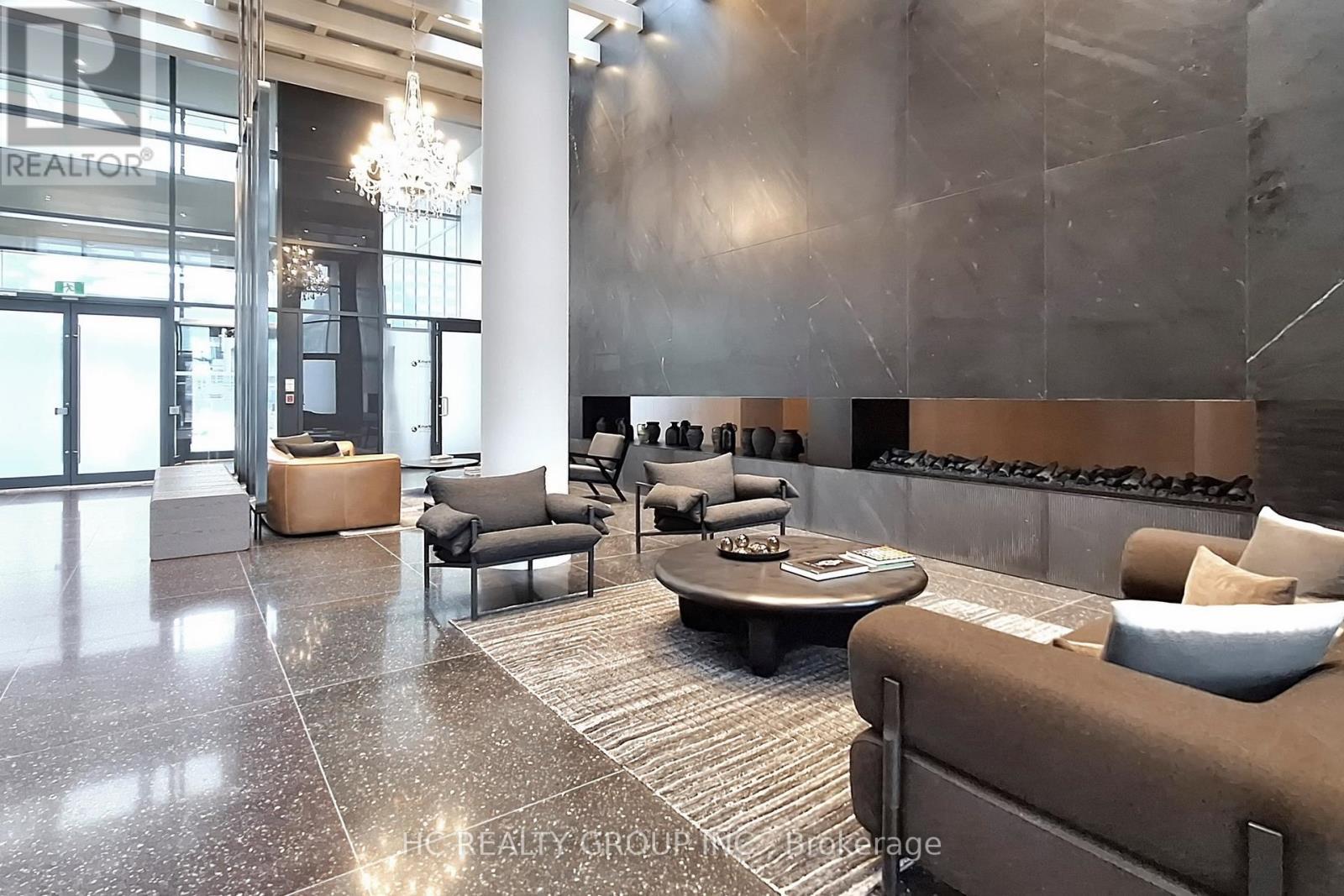 4902 - 8 Interchange Way, Vaughan, ON - Indoor Photo Showing Other Room