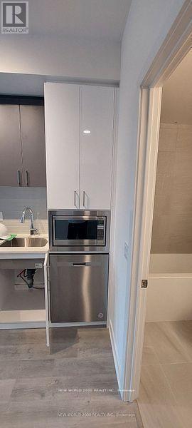 B-527 - 50 Upper Mall Way Road, Vaughan, ON