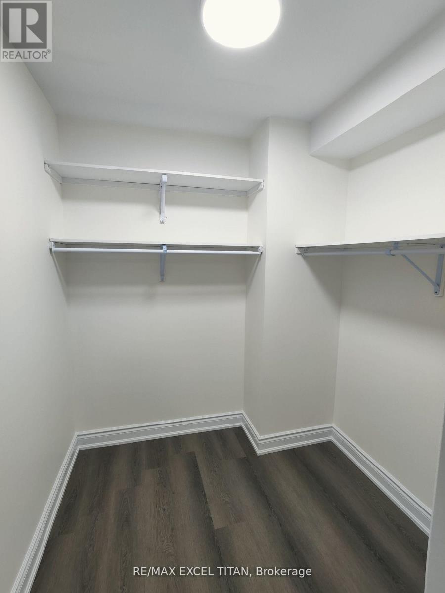 460 Mactier Drive, Vaughan, ON - Indoor With Storage